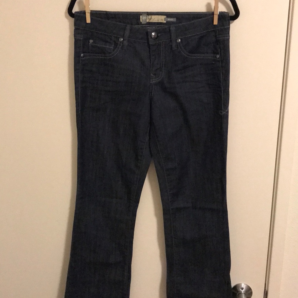 NWOT Level 99 boot cut jeans